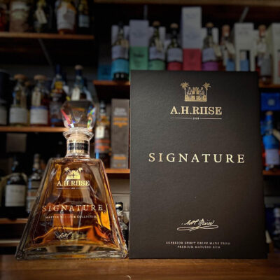 A H Riise Signature Master Blender Collection 43,9%