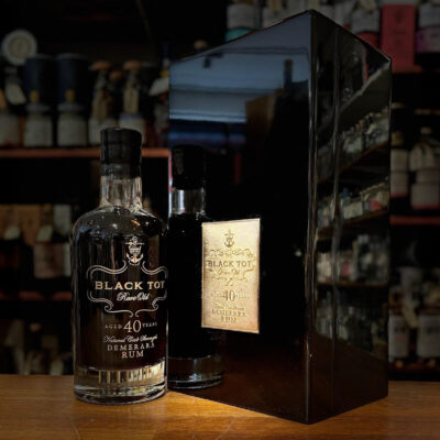 Black Tot Rare Old 40 years Demerara Cask Strength Rum 44,2%