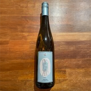 Leitz Riesling non-Alcohol white wine Ein Zwei Zero